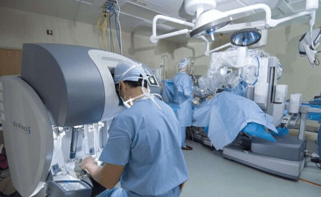 operatie laparoscopica cancer de prostata)